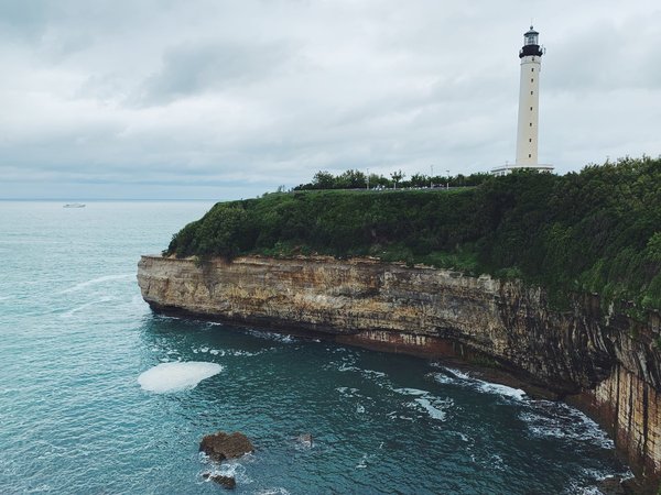 Découvrez le phare de Biarritz et comment y accéder !